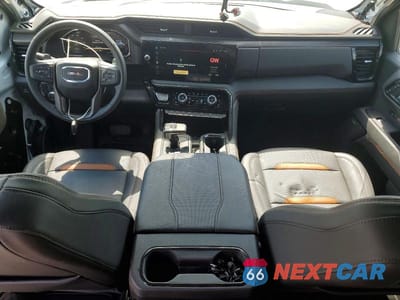 Zdjęcie 8 z 13 samochodu: 2026 GMC SIERRA K1500 AT4 VIN:1GTUUEE80TZ269410 - miniatura