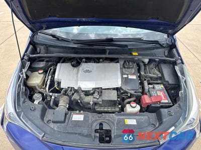 Zdjęcie 7 z 10 samochodu: 2016 TOYOTA PRIUS FOUR VIN:JTDKARFU1G3515263 - miniatura