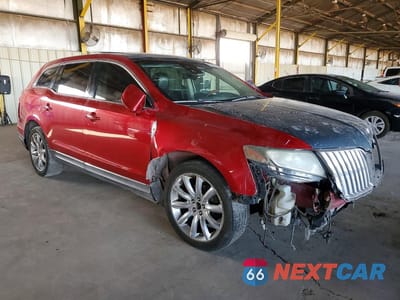Czwarte zdjęcie samochodu z boku: 2010 LINCOLN MKT VIN:2LMHJ5AR5ABJ29507 - miniatura