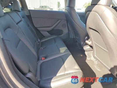 Zdjęcie 10 z 12 samochodu: 2023 TESLA MODEL Y VIN:7SAYGDEE4PA158198 - miniatura