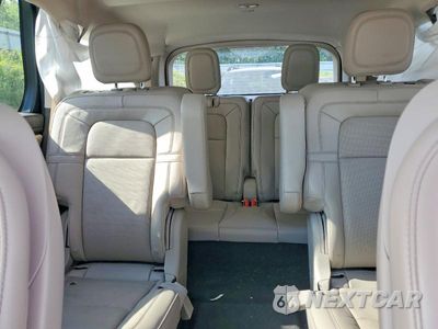 Zdjęcie 10 z 13 samochodu: 2023 LINCOLN AVIATOR RESERVE VIN:5LM5J7XC4PGL30357 - miniatura