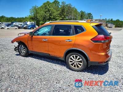 Drugie zdjęcie samochodu z przodu: 2017 NISSAN ROGUE SV VIN:JN8AT2MT2HW147879 - miniatura
