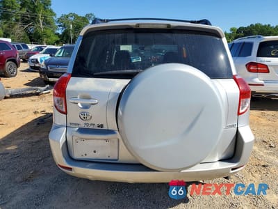 Zdjęcie 6 z 13 samochodu: 2006 TOYOTA RAV4 SPORT VIN:JTMBK32V265003944 - miniatura