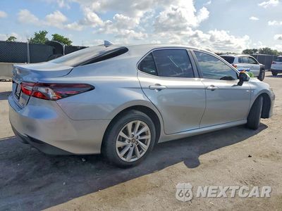 Trzecie zdjęcie samochodu z tyłu: 2023 TOYOTA CAMRY LE VIN:4T1C11BK5PU102777 - miniatura