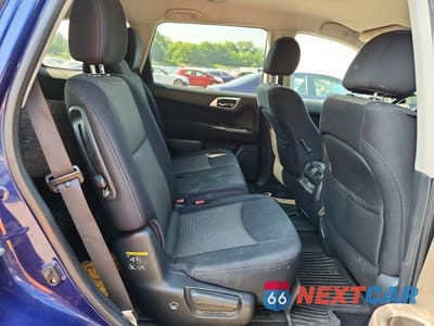 Zdjęcie 11 z 13 samochodu: 2017 NISSAN PATHFINDER SV VIN:5N1DR2MM5HC907851 - miniatura