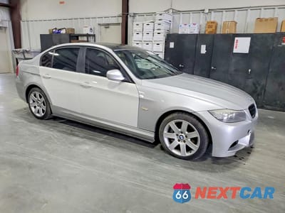 Czwarte zdjęcie samochodu z boku: 2011 BMW 335 D VIN:WBAPN7C59BA950092 - miniatura