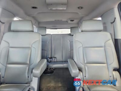 Zdjęcie 10 z 13 samochodu: 2015 CHEVROLET SUBURBAN K1500 LT VIN:1GNSKJKC8FR123430 - miniatura