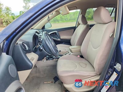Zdjęcie 7 z 12 samochodu: 2007 TOYOTA RAV4 BASE VIN:JTMZD33V875064269 - miniatura