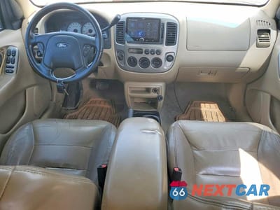 Zdjęcie 8 z 13 samochodu: 2003 FORD ESCAPE LIMITED VIN:1FMCU94193KE08316 - miniatura