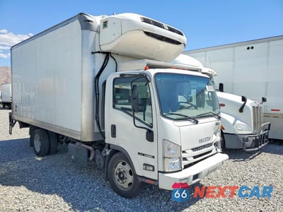Czwarte zdjęcie samochodu z boku: 2020 ISUZU NQR REFRIGERATED BOX TRUCK VIN:JALE5W163L7901368 - miniatura