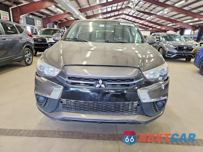 Piąte zdjęcie samochodu w środku: 2018 MITSUBISHI OUTLANDER SPORT ES VIN:JA4AR3AU1JZ029625 - miniatura