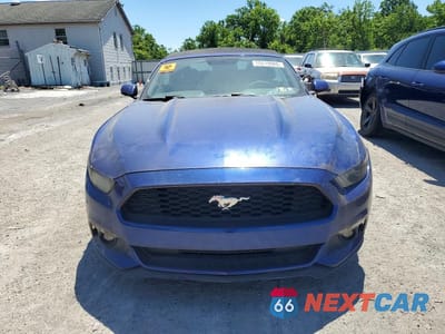 Piąte zdjęcie samochodu w środku: 2016 FORD MUSTANG VIN:1FATP8UHXG5208140 - miniatura
