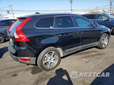 Trzecie zdjęcie samochodu z tyłu: 2013 VOLVO XC60 T6 VIN:YV4902DZ2D2449599 - miniatura