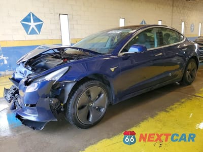 2018 TESLA MODEL 3 5YJ3E1EA4JF154140 - główne zdjęcie licytacji z USA - miniatura