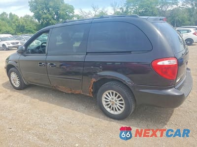 Drugie zdjęcie samochodu z przodu: 2005 DODGE GRAND CARAVAN SXT VIN:2D4GP44L55R219882 - miniatura