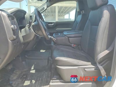 Zdjęcie 7 z 12 samochodu: 2021 CHEVROLET SILVERADO C1500 VIN:3GCNWAEK5MG325068 - miniatura