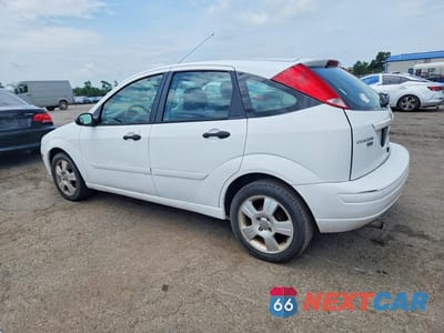 Drugie zdjęcie samochodu z przodu: 2005 FORD FOCUS ZX5 VIN:3FAFP37N55R107759 - miniatura