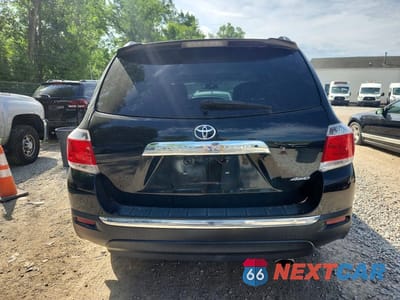 Zdjęcie 6 z 13 samochodu: 2013 TOYOTA HIGHLANDER SE VIN:5TDBK3EH4DS186387 - miniatura