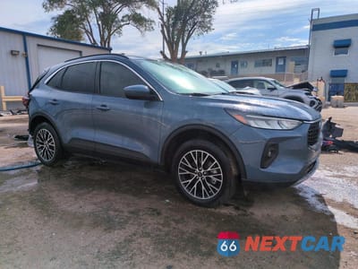 Czwarte zdjęcie samochodu z boku: 2023 FORD ESCAPE VIN:1FMCU0E19PUA35864 - miniatura