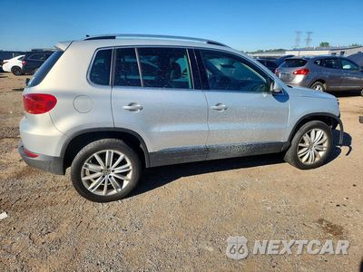 Trzecie zdjęcie samochodu z tyłu: 2012 VOLKSWAGEN TIGUAN S VIN:WVGBV7AXXCW539771 - miniatura