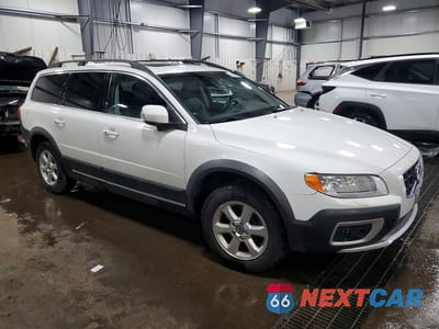 Czwarte zdjęcie samochodu z boku: 2011 VOLVO XC70 3.2 VIN:YV4940BZ5B1116585 - miniatura