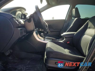 Zdjęcie 7 z 13 samochodu: 2014 HONDA ACCORD SPORT VIN:1HGCR2F58EA019240 - miniatura