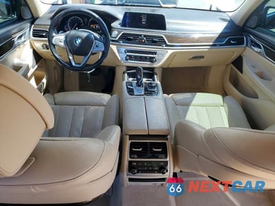 Zdjęcie 8 z 12 samochodu: 2019 BMW 740 I VIN:WBA7E2C55KB217759 - miniatura