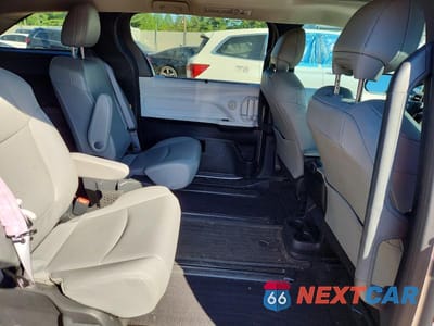 Zdjęcie 11 z 14 samochodu: 2025 TOYOTA SIENNA XLE 7-PASSENGER VIN:5TDYSKFC3SS163770 - miniatura