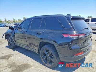 Drugie zdjęcie samochodu z przodu: 2024 JEEP GRAND CHEROKEE LAREDO VIN:1C4RJHAG8RC247714 - miniatura