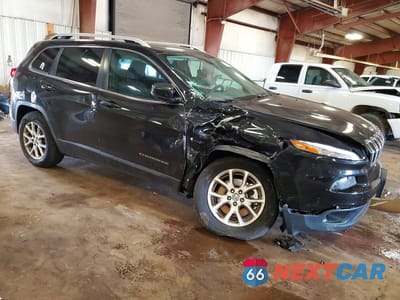 Czwarte zdjęcie samochodu z boku: 2016 JEEP CHEROKEE LATITUDE VIN:1C4PJMCB9GW228232 - miniatura