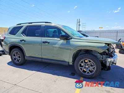 Czwarte zdjęcie samochodu z boku: 2026 HONDA PILOT TRAILSPORT VIN:5FNYG1H64TB019346 - miniatura