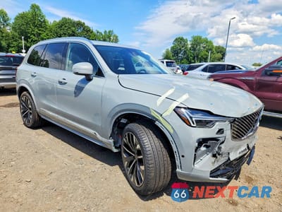 Czwarte zdjęcie samochodu z boku: 2026 VOLVO XC90 PLUS VIN:YV4H60PE7T1495716 - miniatura