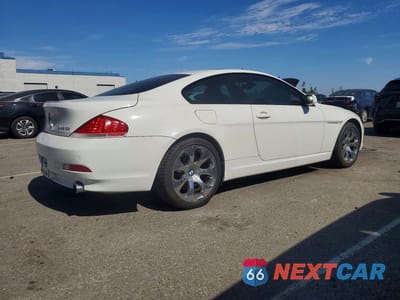 Trzecie zdjęcie samochodu z tyłu: 2005 BMW 645 CI AUTOMATIC VIN:WBAEH73495CF95099 - miniatura