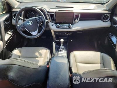 Zdjęcie 8 z 14 samochodu: 2018 TOYOTA RAV4 LIMITED VIN:JTMDFREV0JJ738370 - miniatura