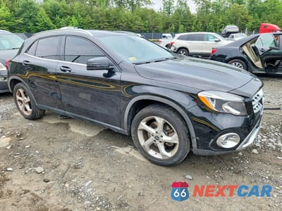 Czwarte zdjęcie samochodu z boku: 2018 MERCEDES-BENZ GLA 250 VIN:WDCTG4EB2JJ458476 - miniatura