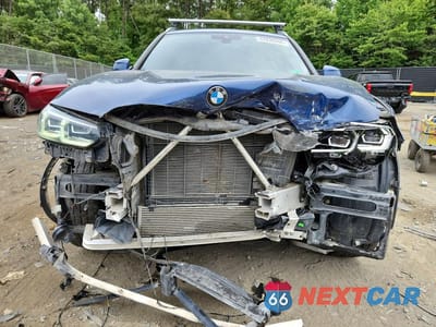 Piąte zdjęcie samochodu w środku: 2022 BMW X3 XDRIVE30I VIN:5UX53DP06N9M98572 - miniatura