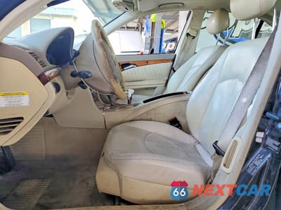 Zdjęcie 7 z 12 samochodu: 2005 MERCEDES-BENZ E 500 VIN:WDBUF70J45A713338 - miniatura