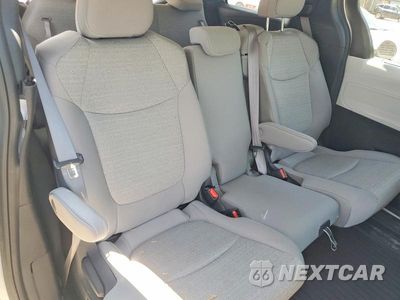 Zdjęcie 11 z 13 samochodu: 2025 TOYOTA SIENNA LE VIN:5TDKRKEC3SS279277 - miniatura
