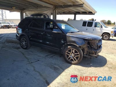Czwarte zdjęcie samochodu z boku: 2018 FORD EXPLORER SPORT VIN:1FM5K8GT8JGC14849 - miniatura