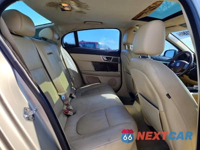 Zdjęcie 10 z 12 samochodu: 2011 JAGUAR XF PREMIUM VIN:SAJWA0GB8BLS18379 - miniatura