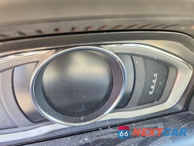 Zdjęcie 9 z 13 samochodu: 2015 VOLVO XC60 T5 PREMIER VIN:YV440MDK6F2685751 - miniatura