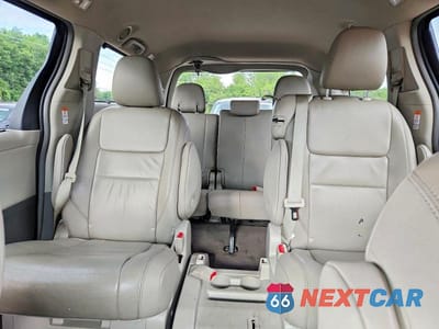 Zdjęcie 10 z 14 samochodu: 2015 TOYOTA SIENNA XLE 8-PASSENGER VIN:5TDYK3DC1FS580254 - miniatura