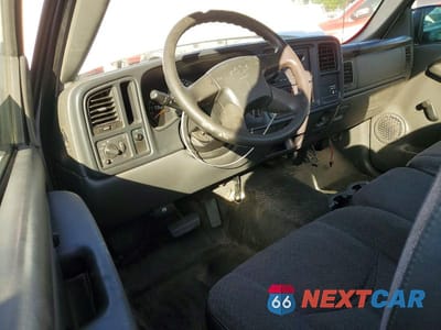Zdjęcie 8 z 12 samochodu: 2004 CHEVROLET SILVERADO C1500 VIN:1GCEC14V64Z253544 - miniatura