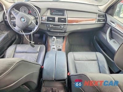 Zdjęcie 8 z 12 samochodu: 2011 BMW X5 XDRIVE35I VIN:5UXZV4C57BL411810 - miniatura