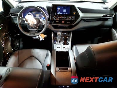 Zdjęcie 8 z 14 samochodu: 2025 TOYOTA HIGHLANDER HYBRID XLE VIN:5TDKBRCH0SS672634 - miniatura