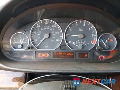 Zdjęcie 9 z 13 samochodu: 2004 BMW 330 CI VIN:WBABW53494PL46030 - miniatura