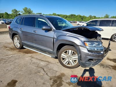 Czwarte zdjęcie samochodu z boku: 2019 VOLKSWAGEN ATLAS SEL PREMIUM VIN:1V2NR2CA0KC518895 - miniatura