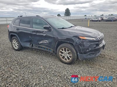 Czwarte zdjęcie samochodu z boku: 2017 JEEP CHEROKEE LATITUDE VIN:1C4PJMCS4HW648756 - miniatura
