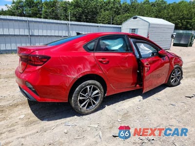 Trzecie zdjęcie samochodu z tyłu: 2023 KIA FORTE LXS VIN:3KPF24AD2PE658739 - miniatura
