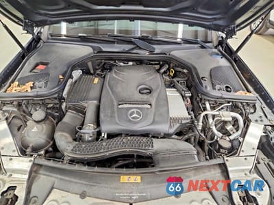 Zdjęcie 11 z 13 samochodu: 2017 MERCEDES-BENZ E 300 4MATIC VIN:WDDZF4KB9HA030976 - miniatura